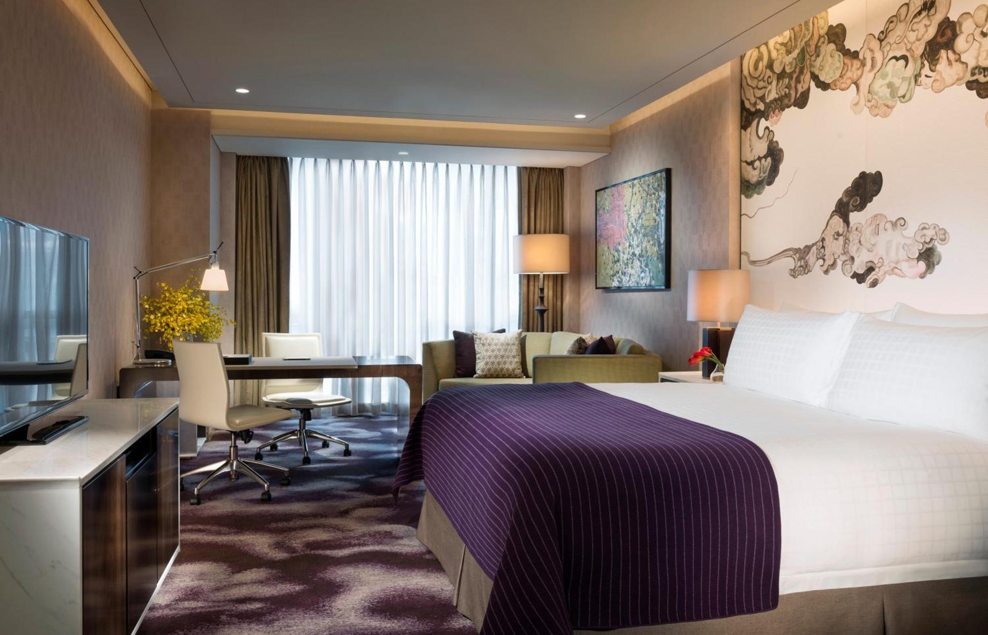 Premier King Room