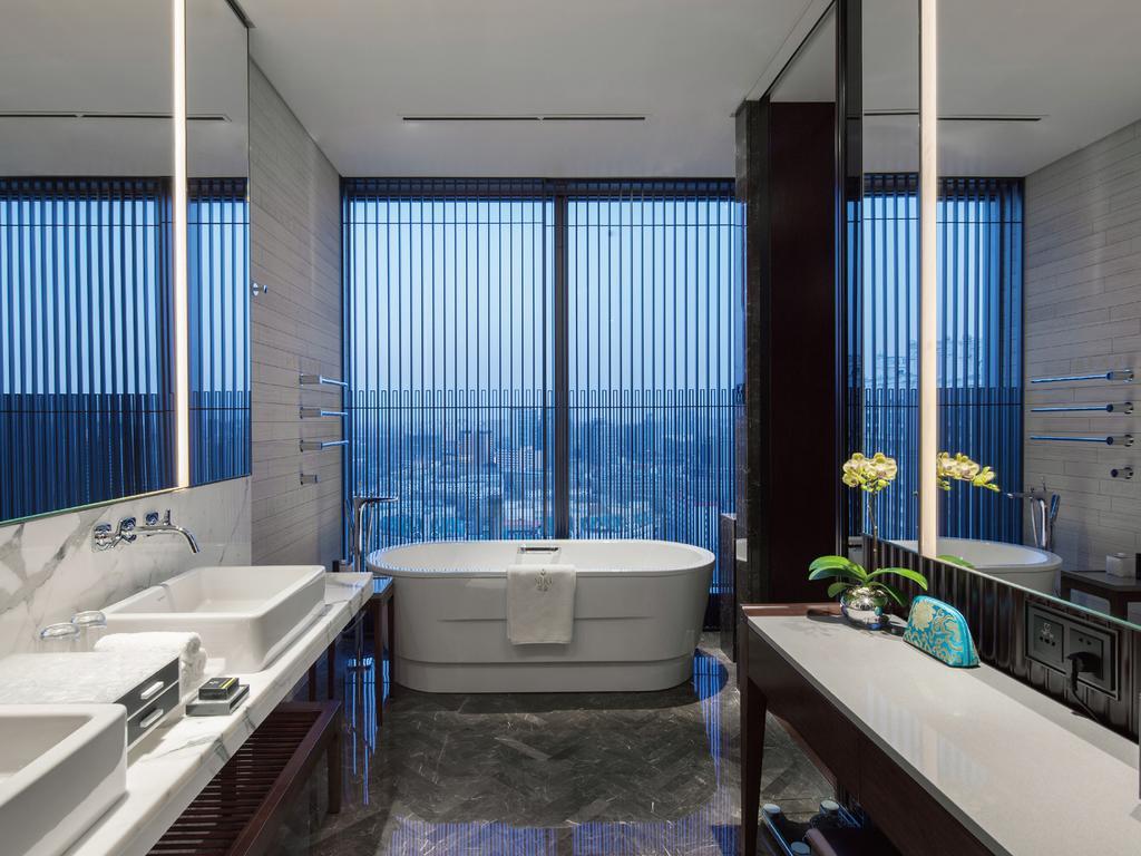 Premier King Room