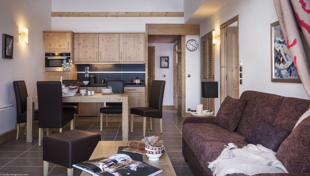 Two-Bedroom Apartment with Balcony and Spa Access (6 Adults),843629828:JPEG