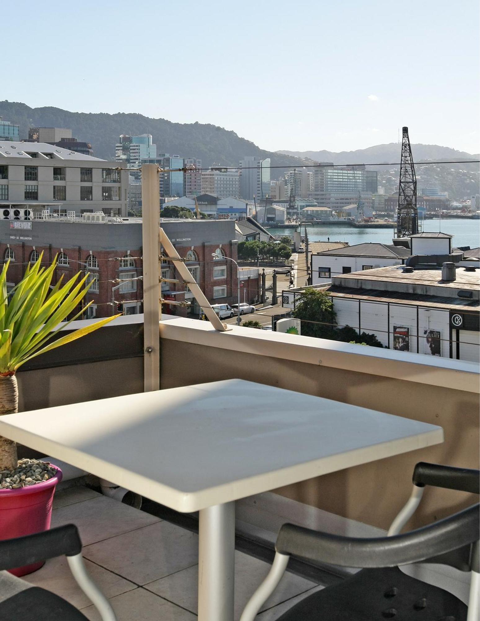 Queen Studio with Harbour View
