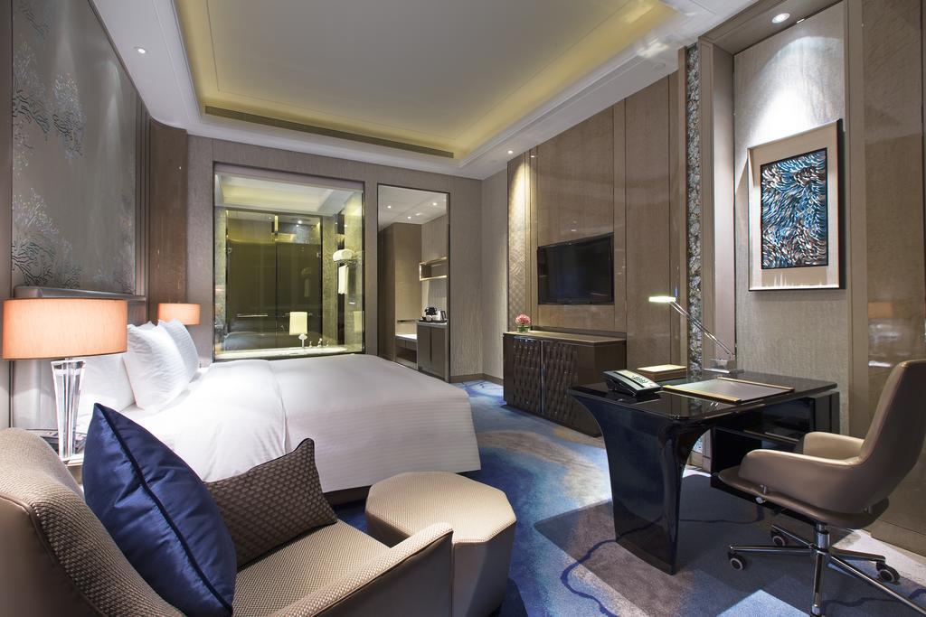Deluxe King Room with Sea View - High Floor,1246186687:JPEG