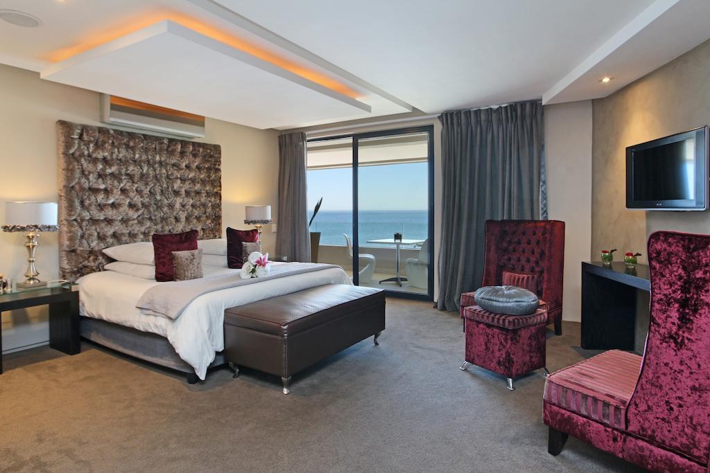Luxury Double Room 1,663613122:JPEG