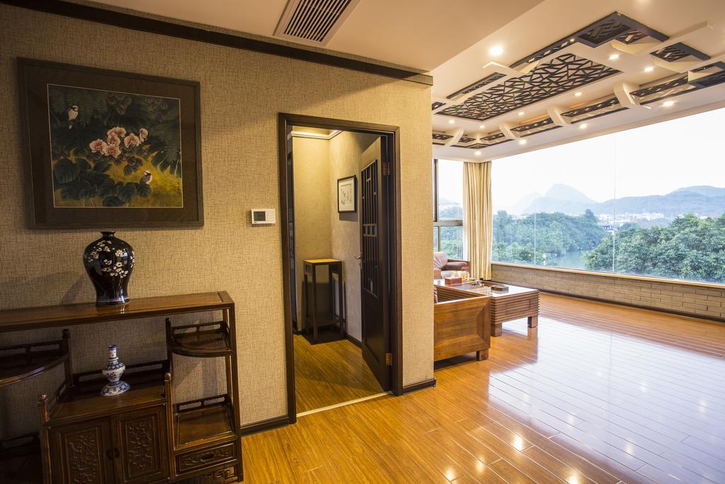 Suite with Mountain View