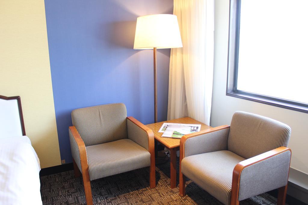 Standard Twin Room Main Building Non-Smoking