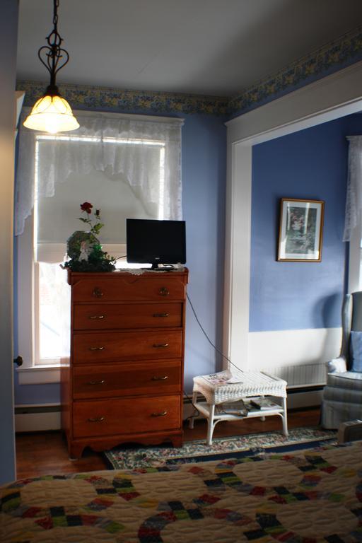 Double Room with Private Bathroom,256424229:JPEG