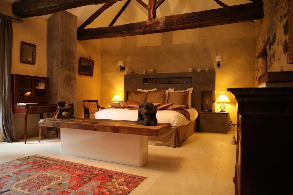 Deluxe King Suite