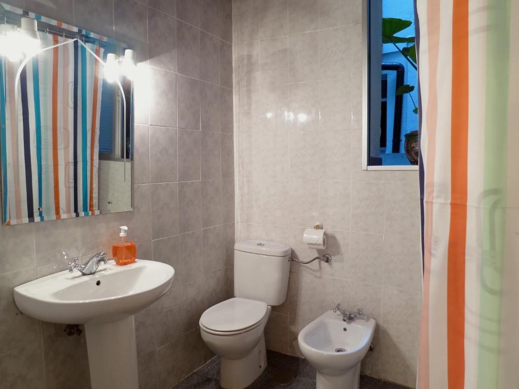 Habitación Individual con baño compartido