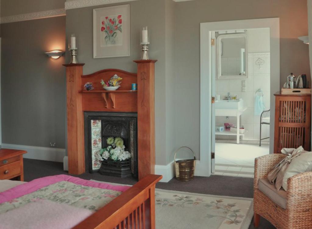 Queen Room with Garden View,27568910:JPEG