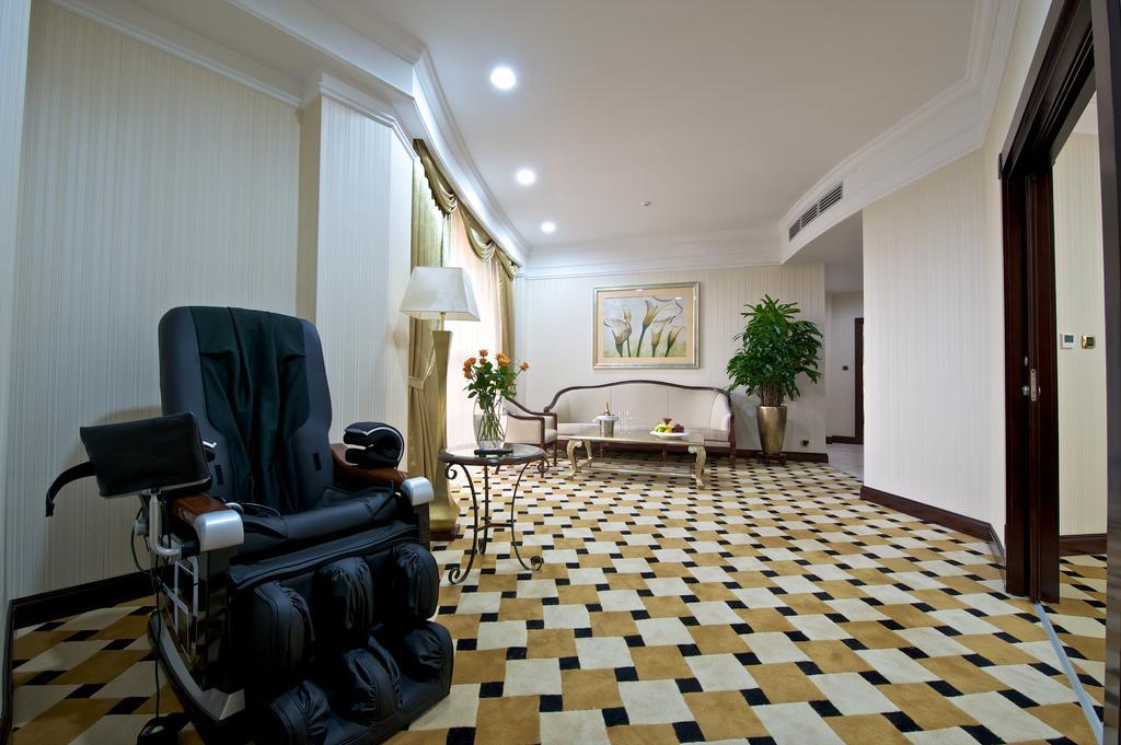 Executive Suite