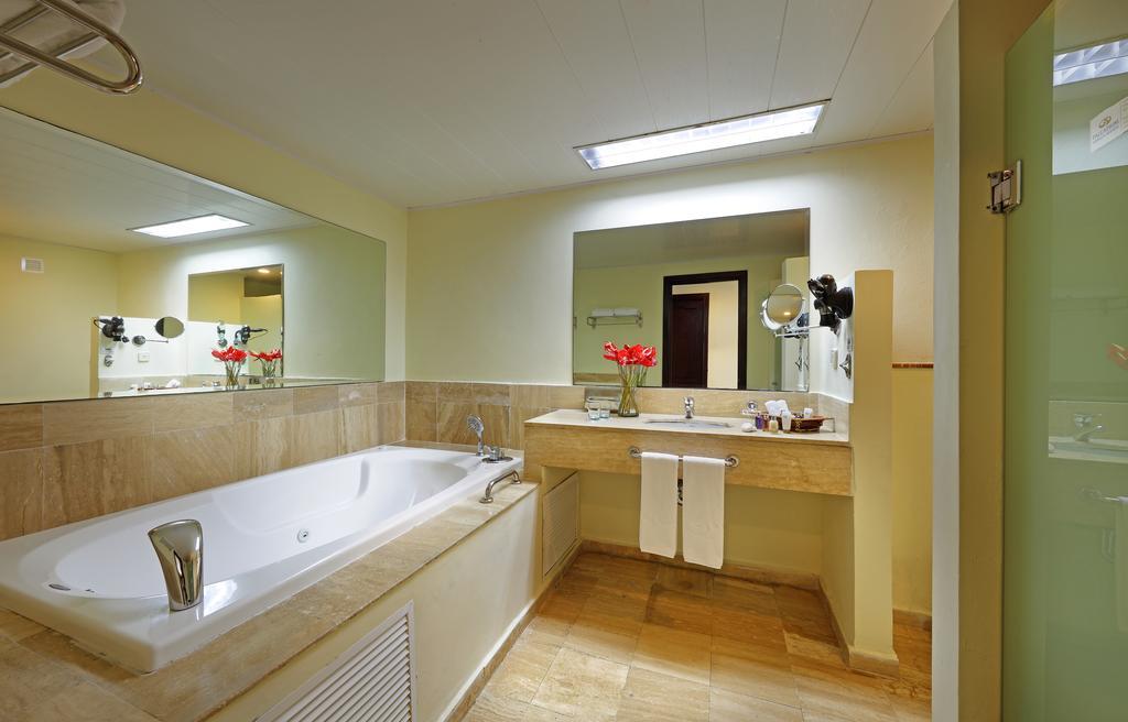 Junior Suite Garden View