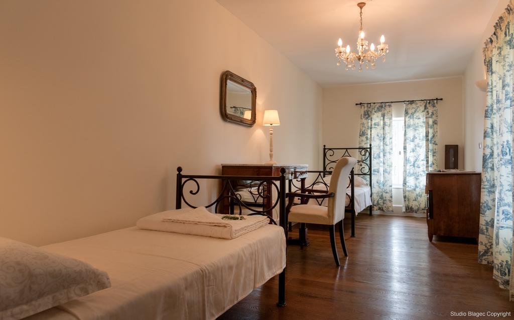 Deluxe Family Suite with Sea View