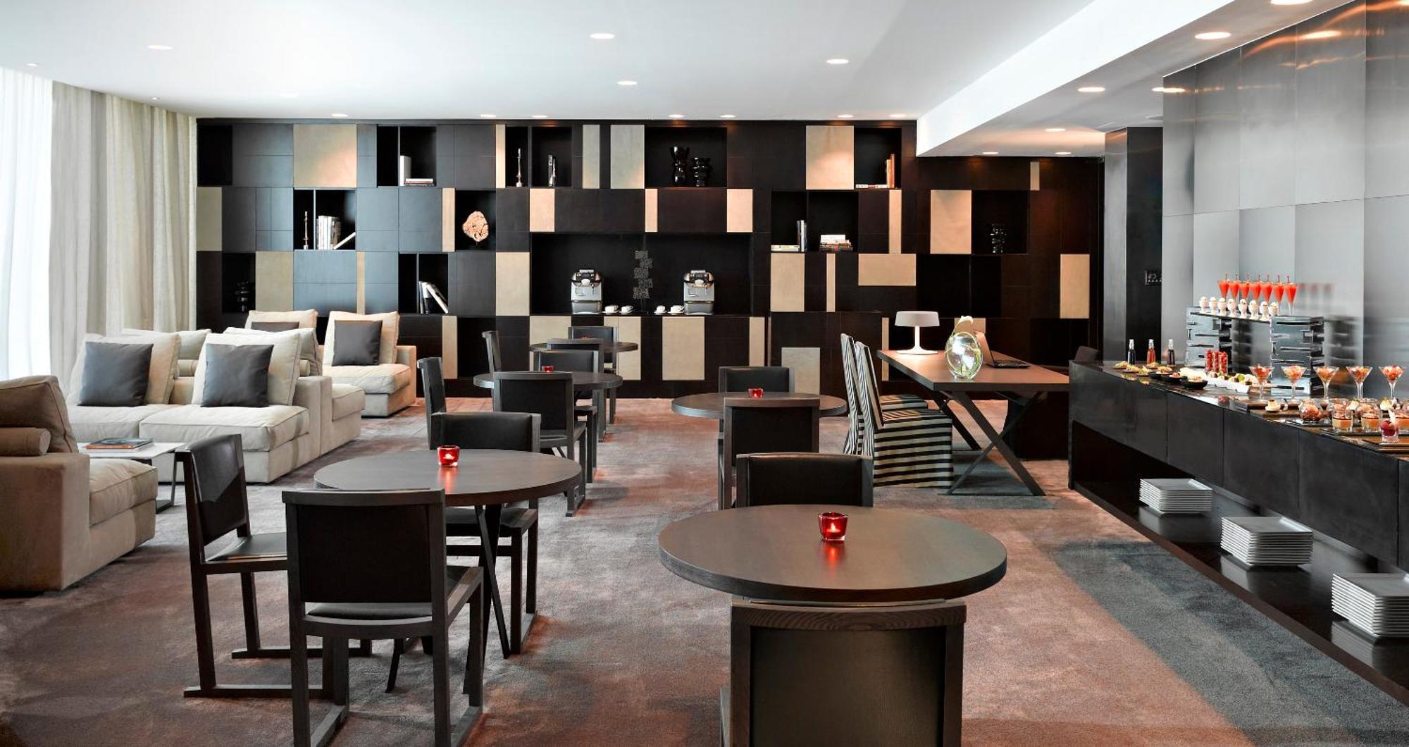 Executive King Suite access to Executive lounge