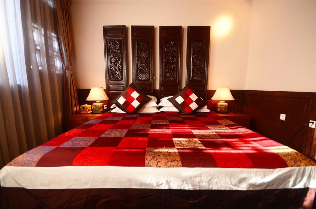Queen Room