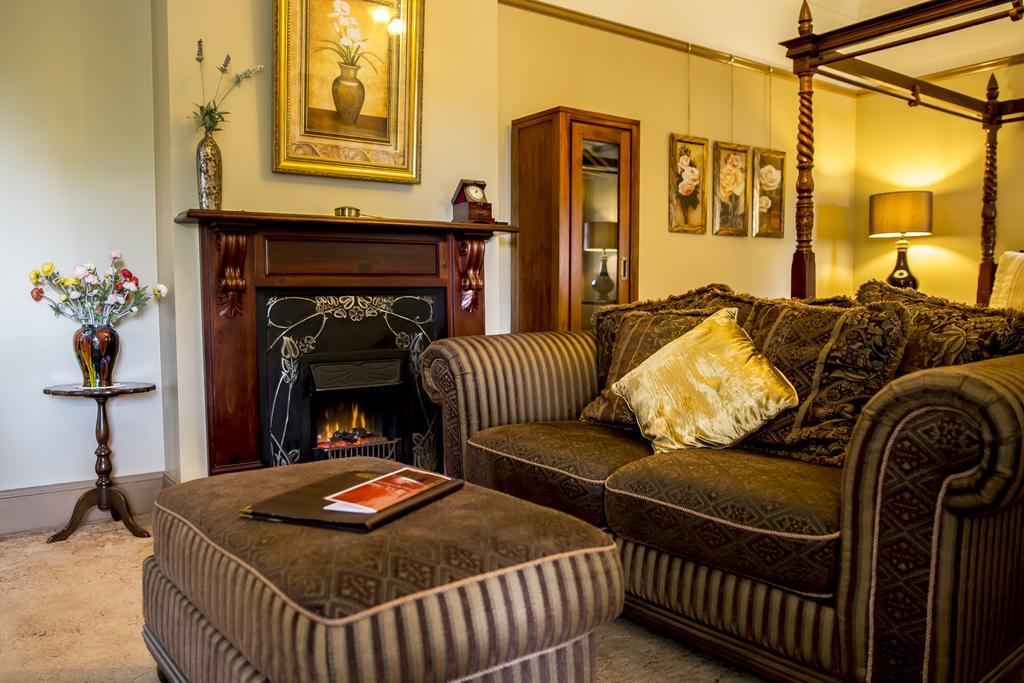King Suite Spa Bath