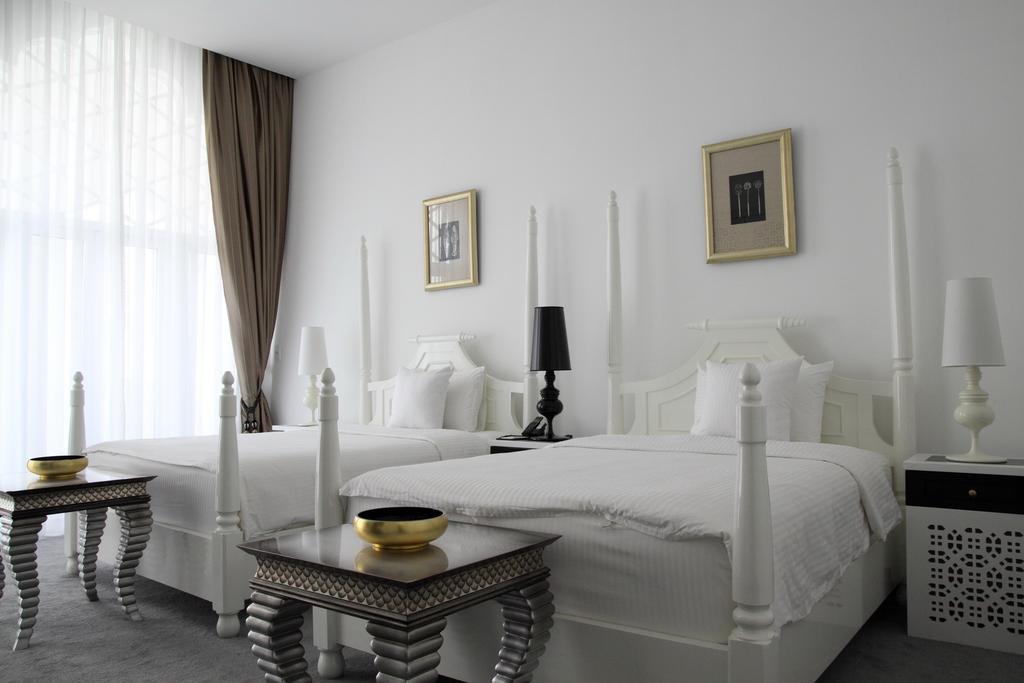 Deluxe King or Twin Room