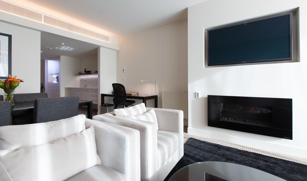 Level One Bedroom Suite