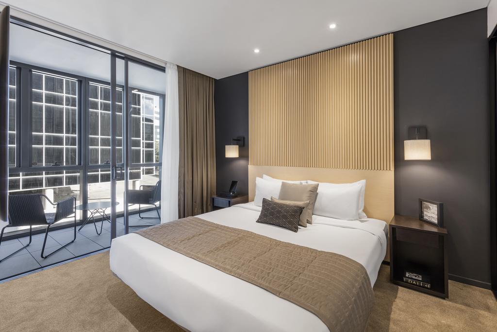 Deluxe Skye Suite