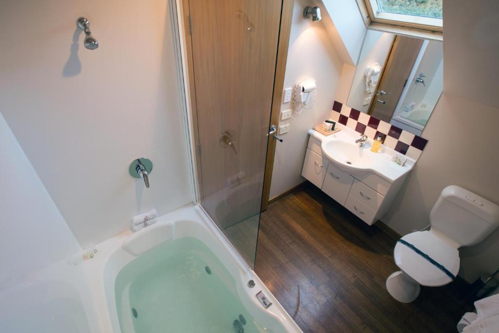 King Studio with Spa Bath,1607663033:JPEG