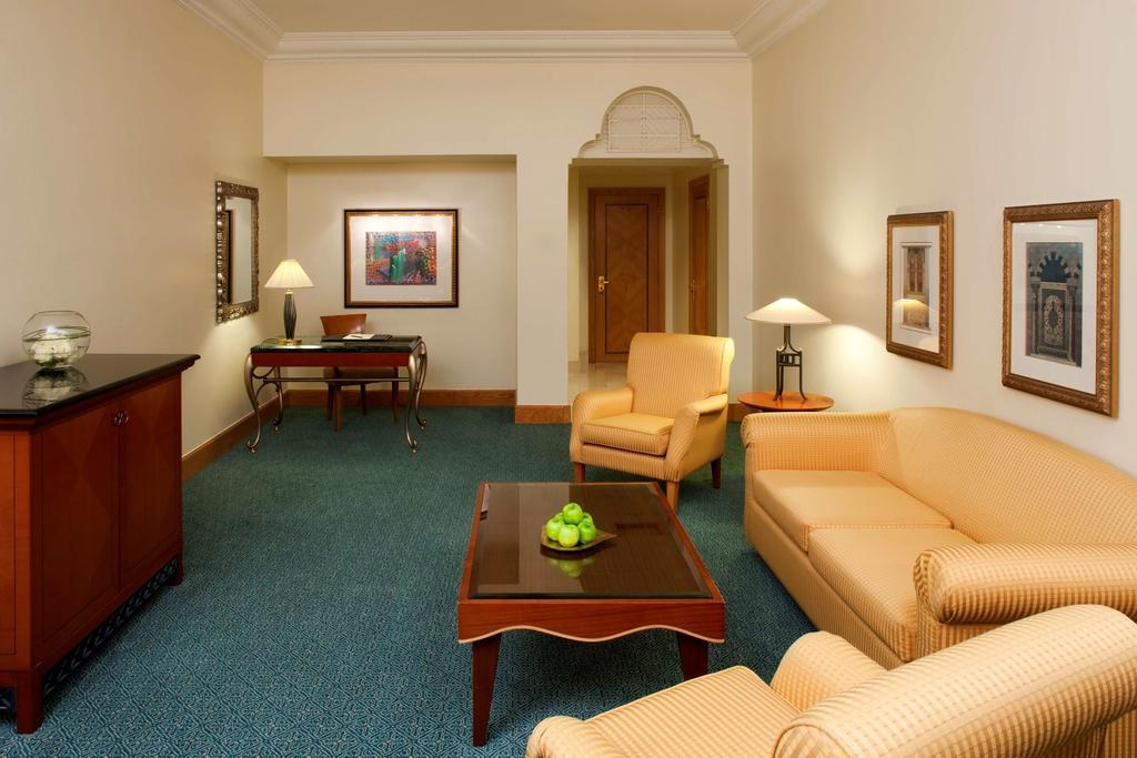 Grand Executive Suite,1442189353:JPEG