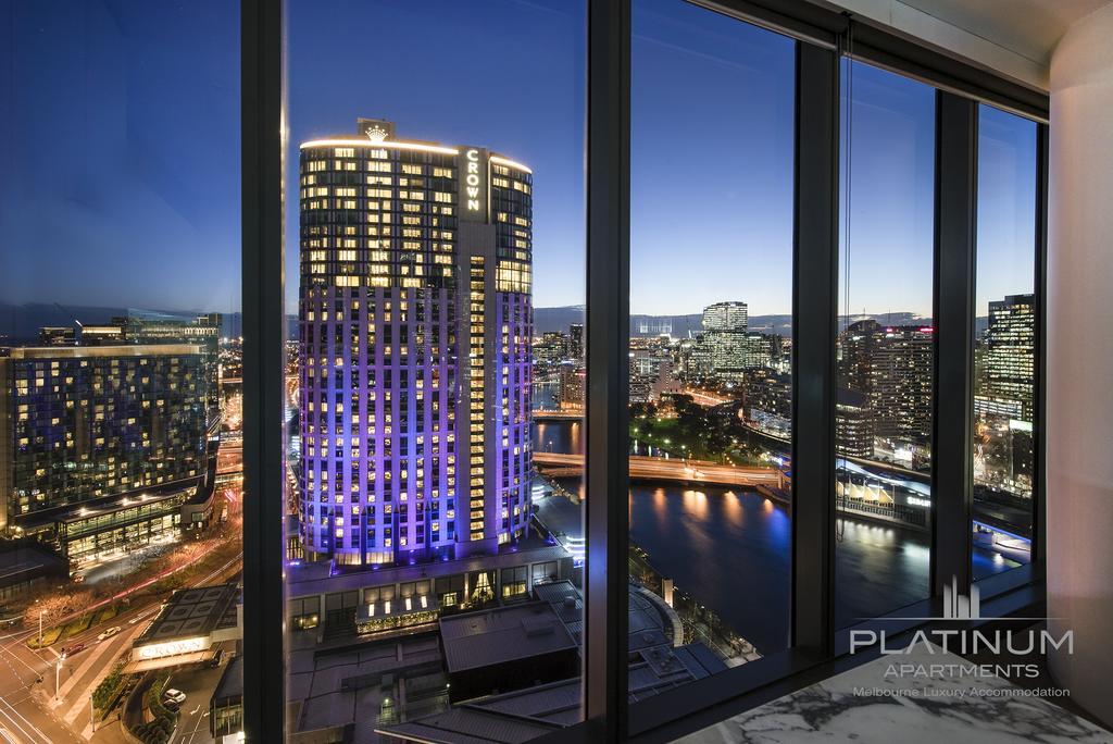 Sub-Penthouse Two-Bedroom Apartment -Waterfront