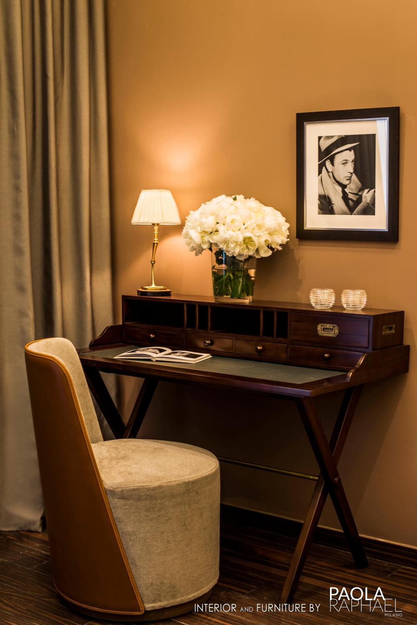 Diplomat Suite