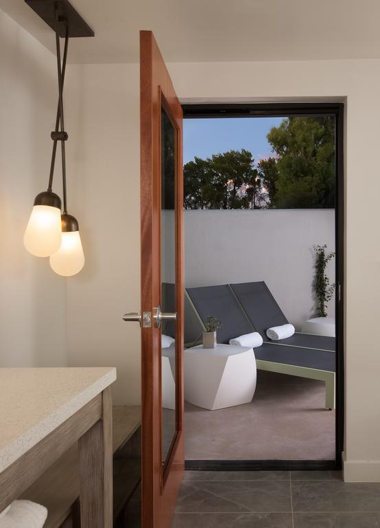 Saarinen Studio Suite