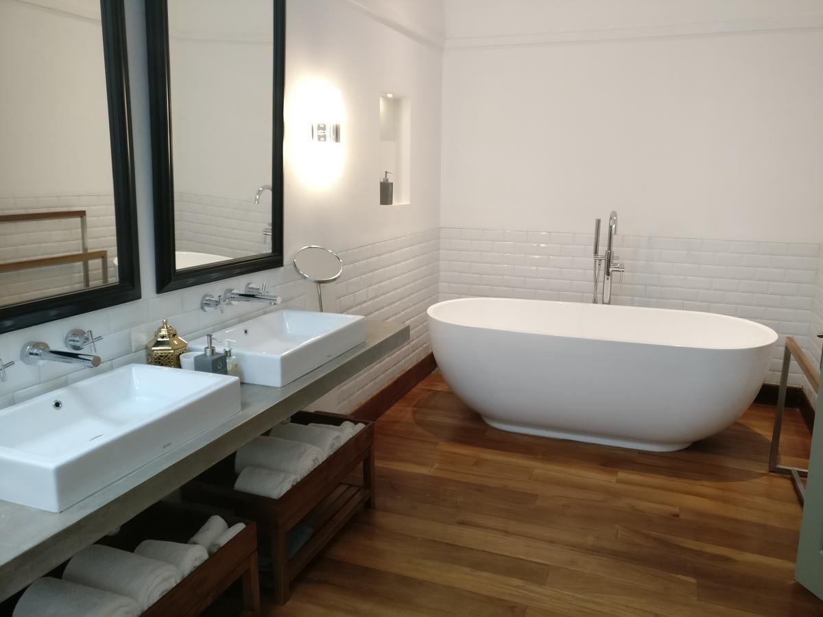 Upper Suite