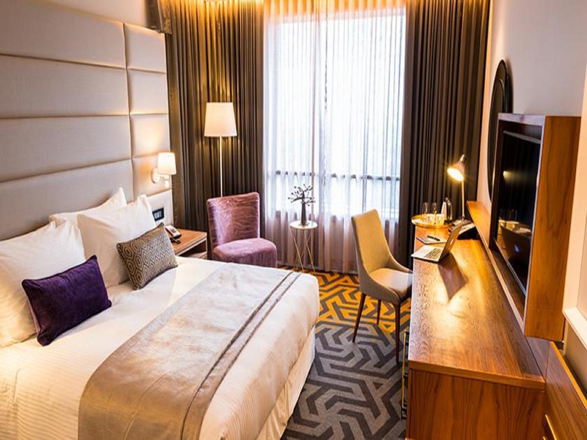 Standard King Room