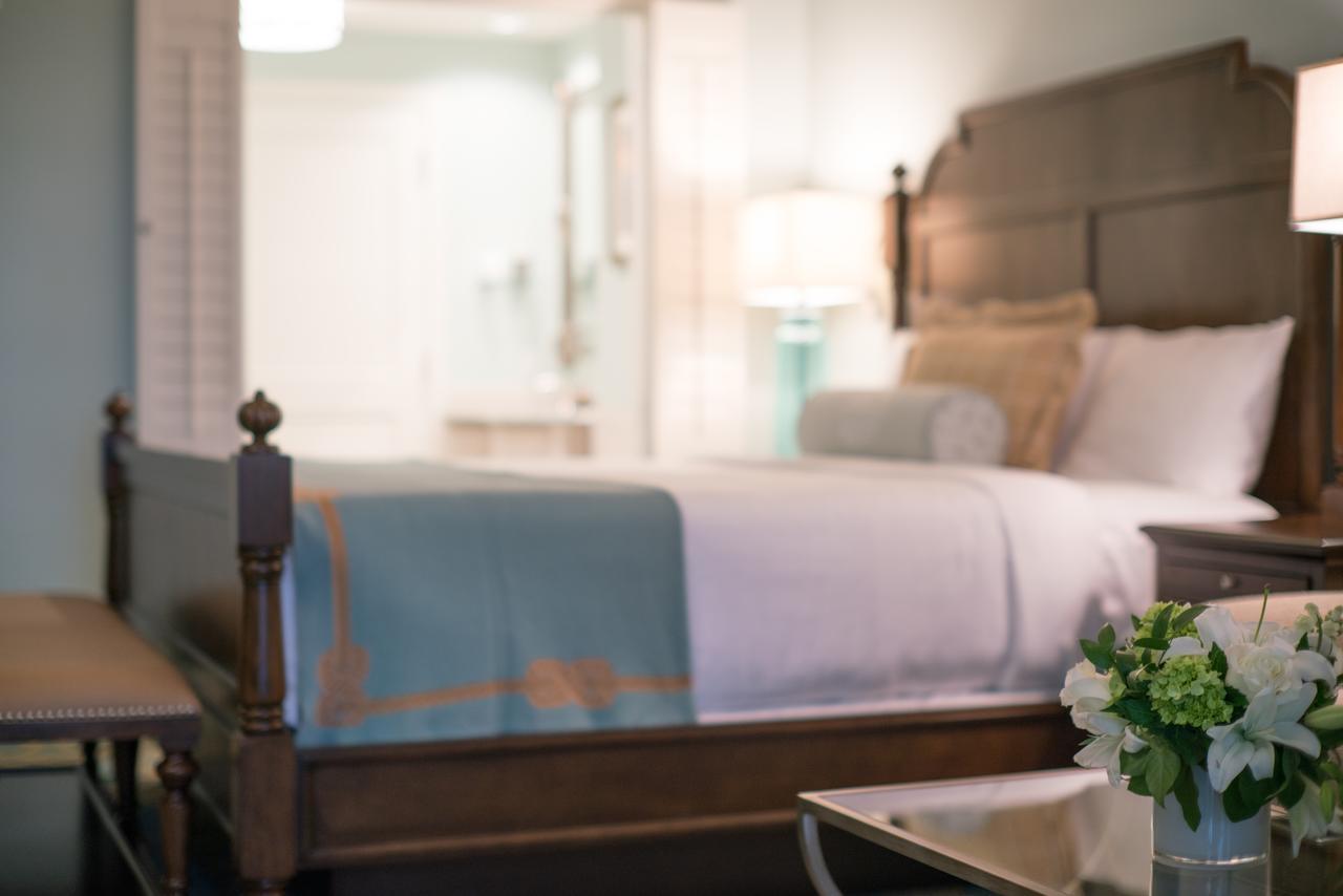 ADA Courtyard Queen Room