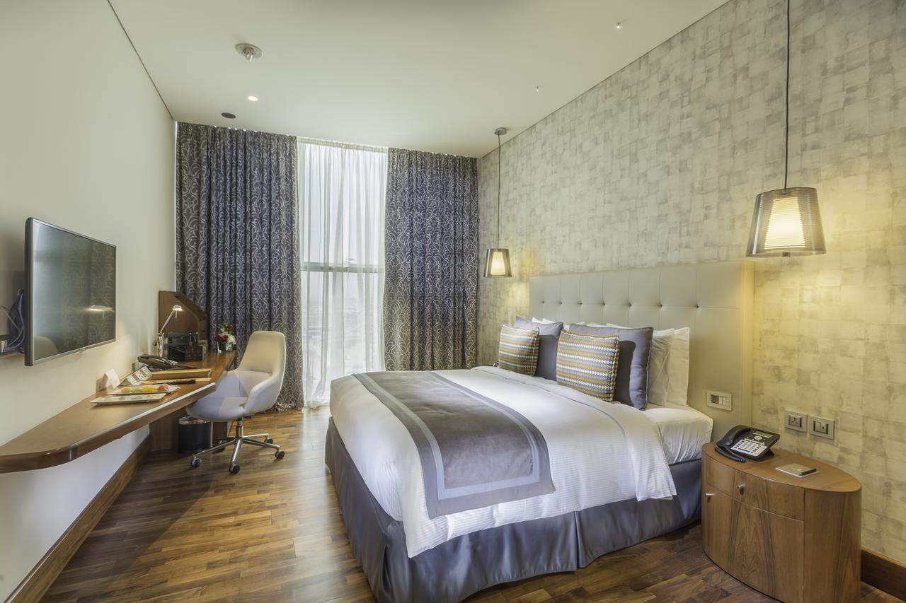 Superior King Room,737478445:JPEG