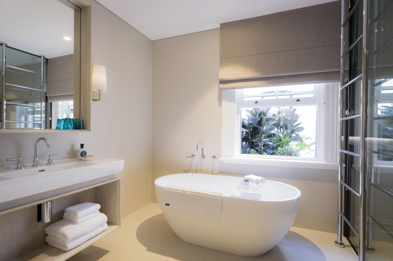 King Luxe Room