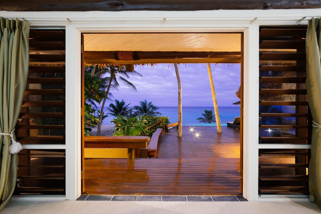 Honeymoon Suite,544762863:JPEG