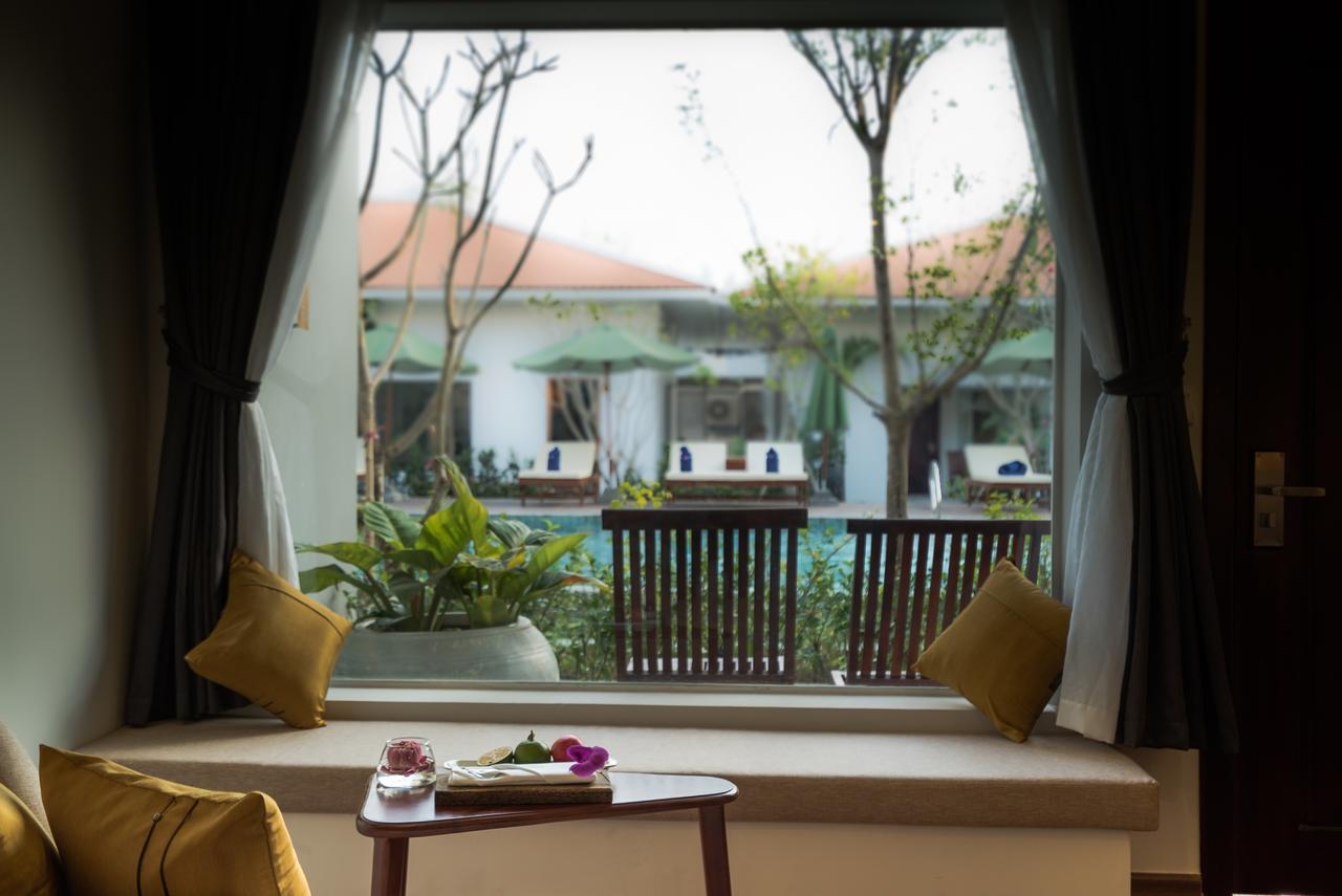 Deluxe Triple Room with Balcony,666488730:JPEG