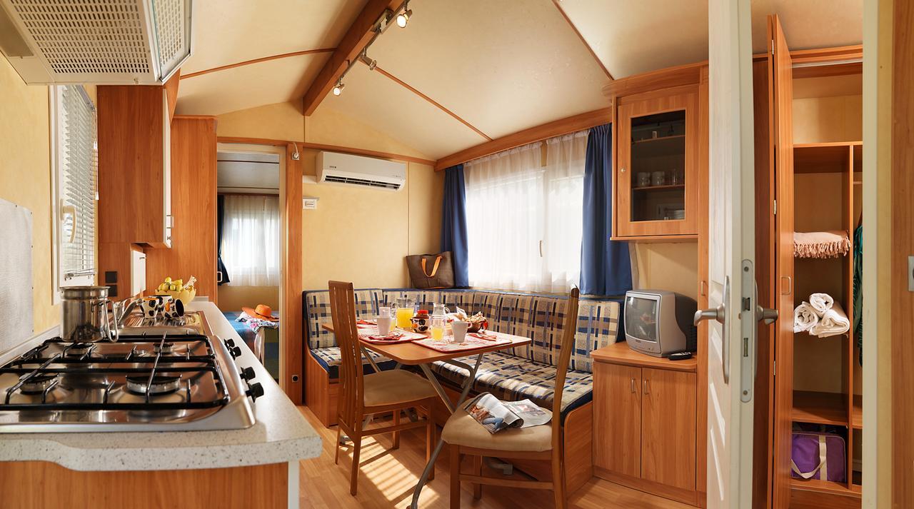 Comfort Two-Bedroom Mobile Home Garden View,1173416844:JPEG