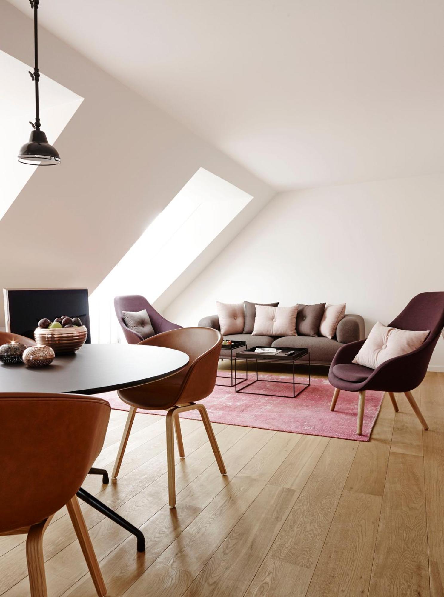 Deluxe Suite,697850079:JPEG