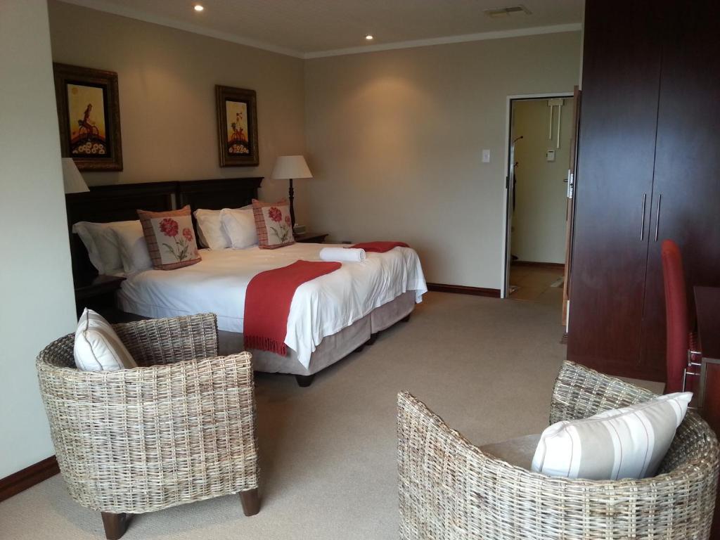 Deluxe Double or Twin Room with Balcony