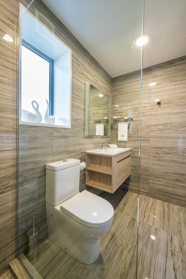 Two-Bedroom Apartment,595806978:JPEG
