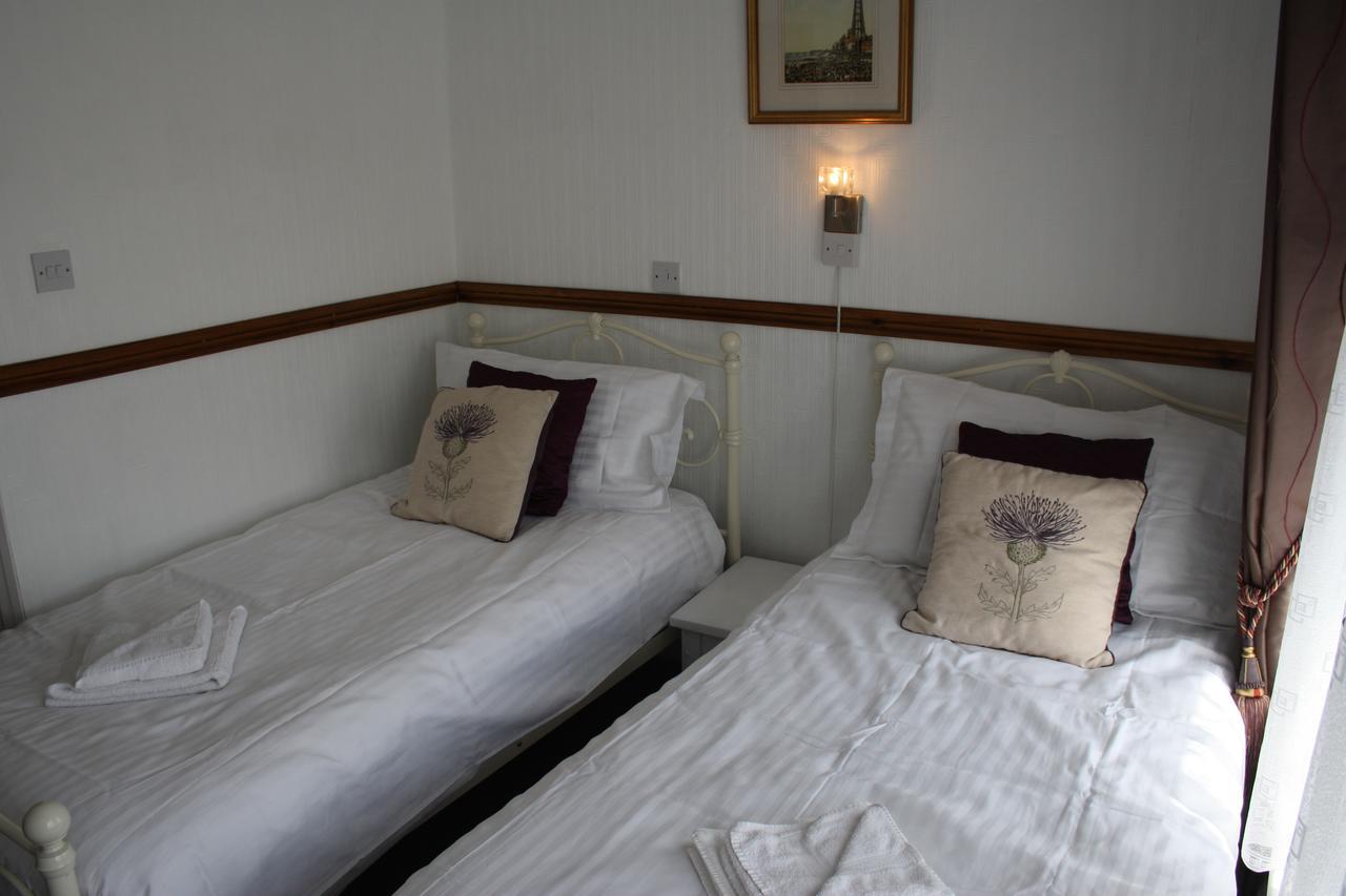 Deluxe Double Room with Shower