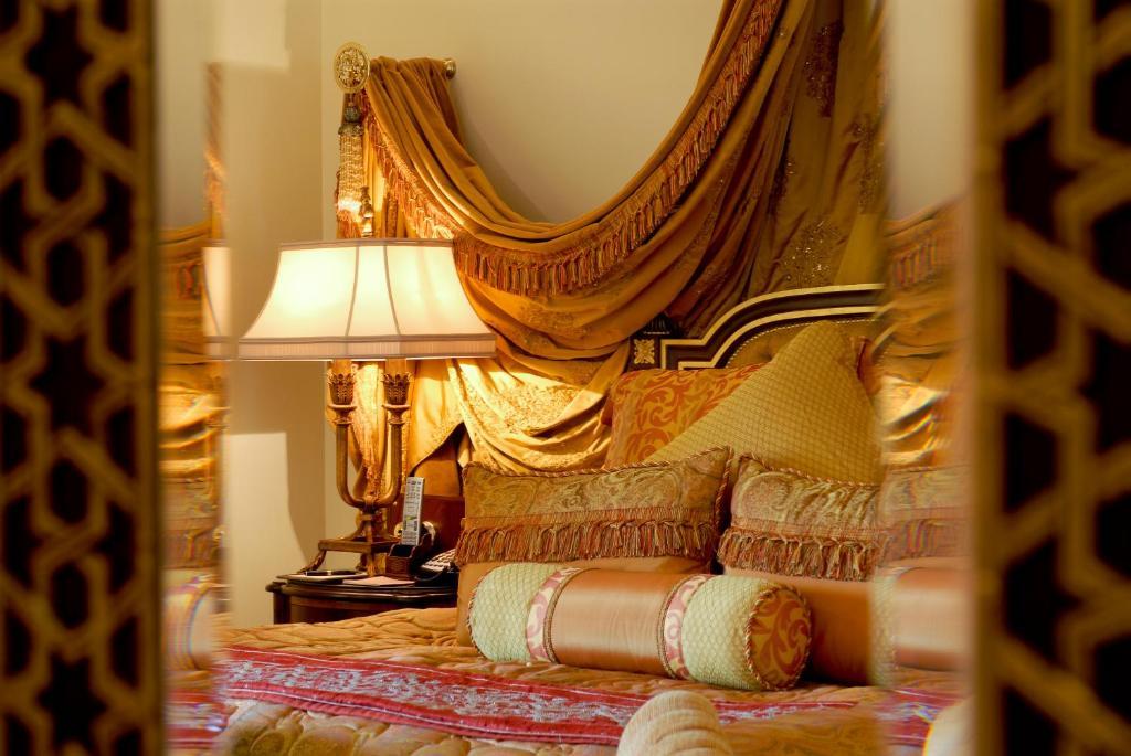 Palace Twin Room