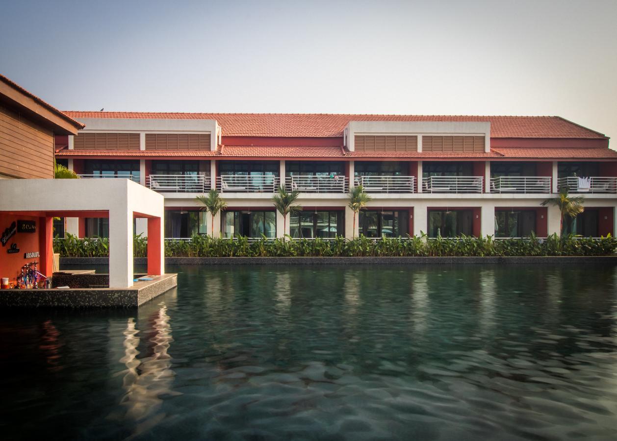 Luxury Pool View room  - 10% Discount of Food & Beverages and SPA