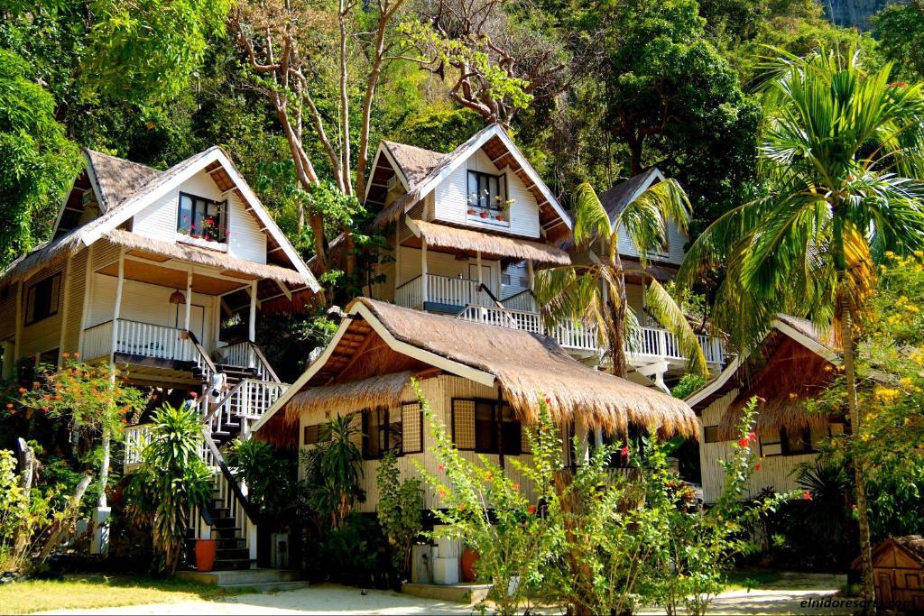 Garden Cottage with Free Roundtrip Lio Airport Transfers