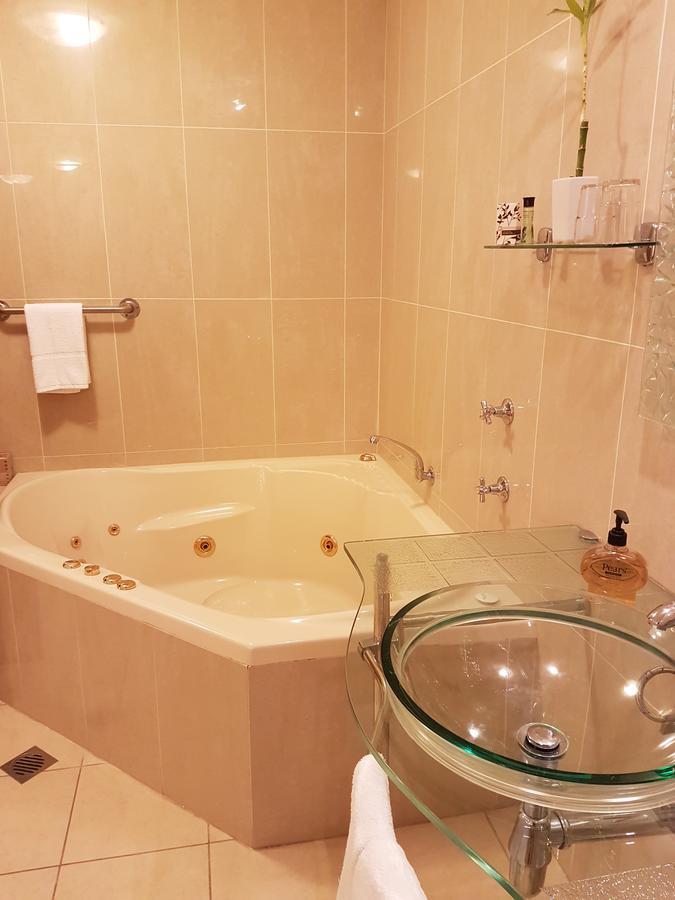 King Room Spa Bath,636394632:JPEG