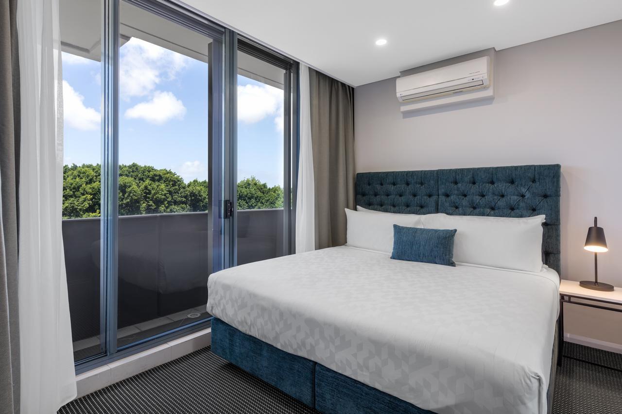 Studio Luxe Suite
