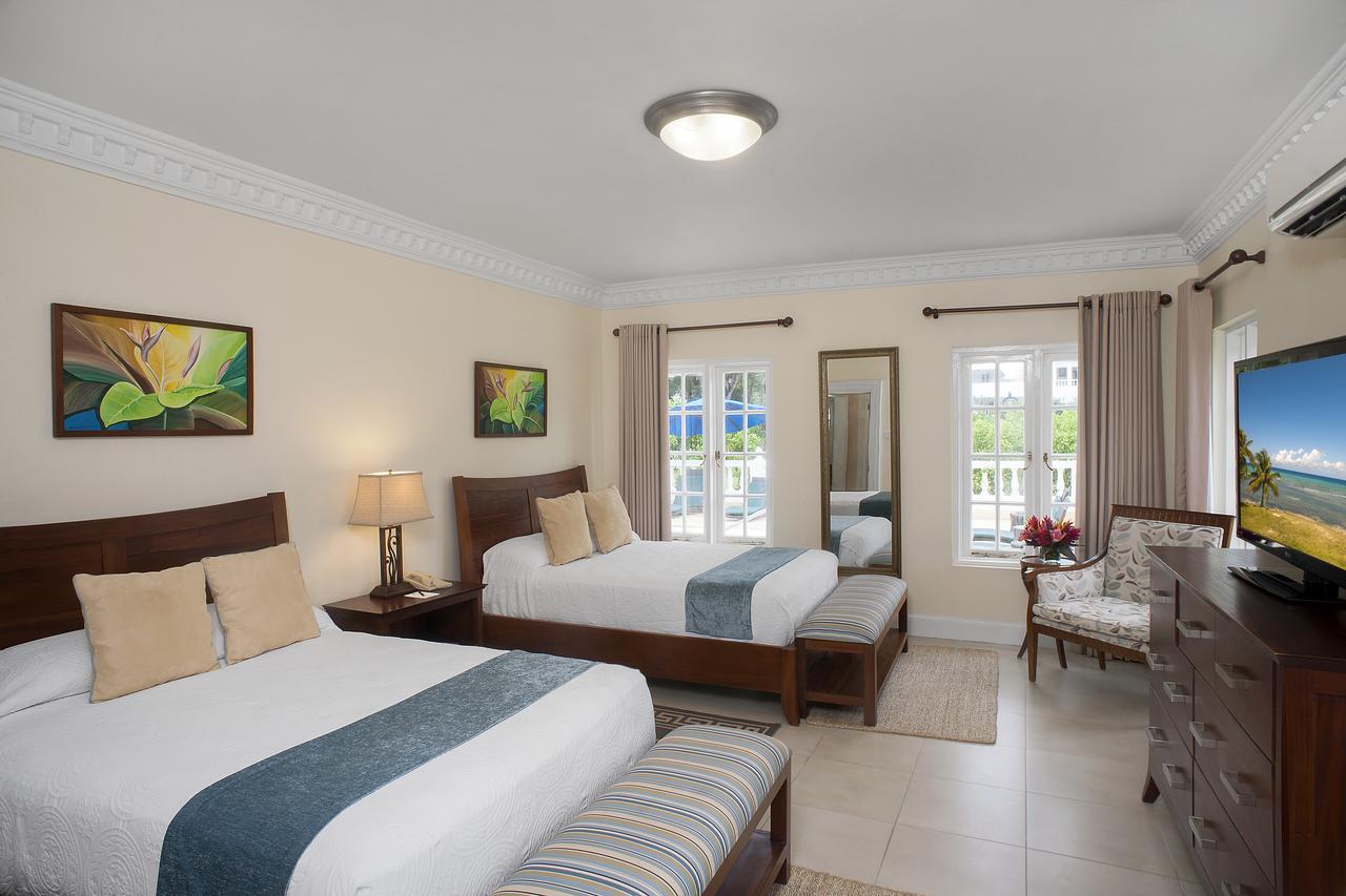 Six-Bedroom Garden View Villa