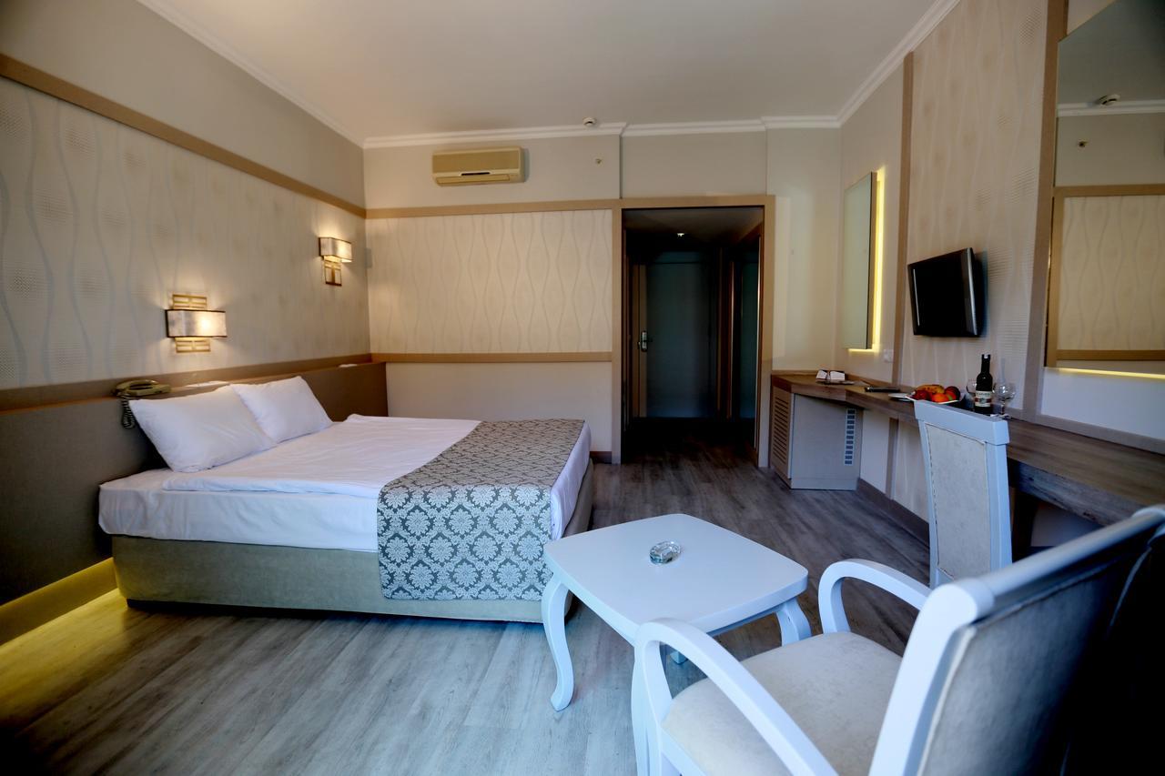 Standard Room Side Seaview
