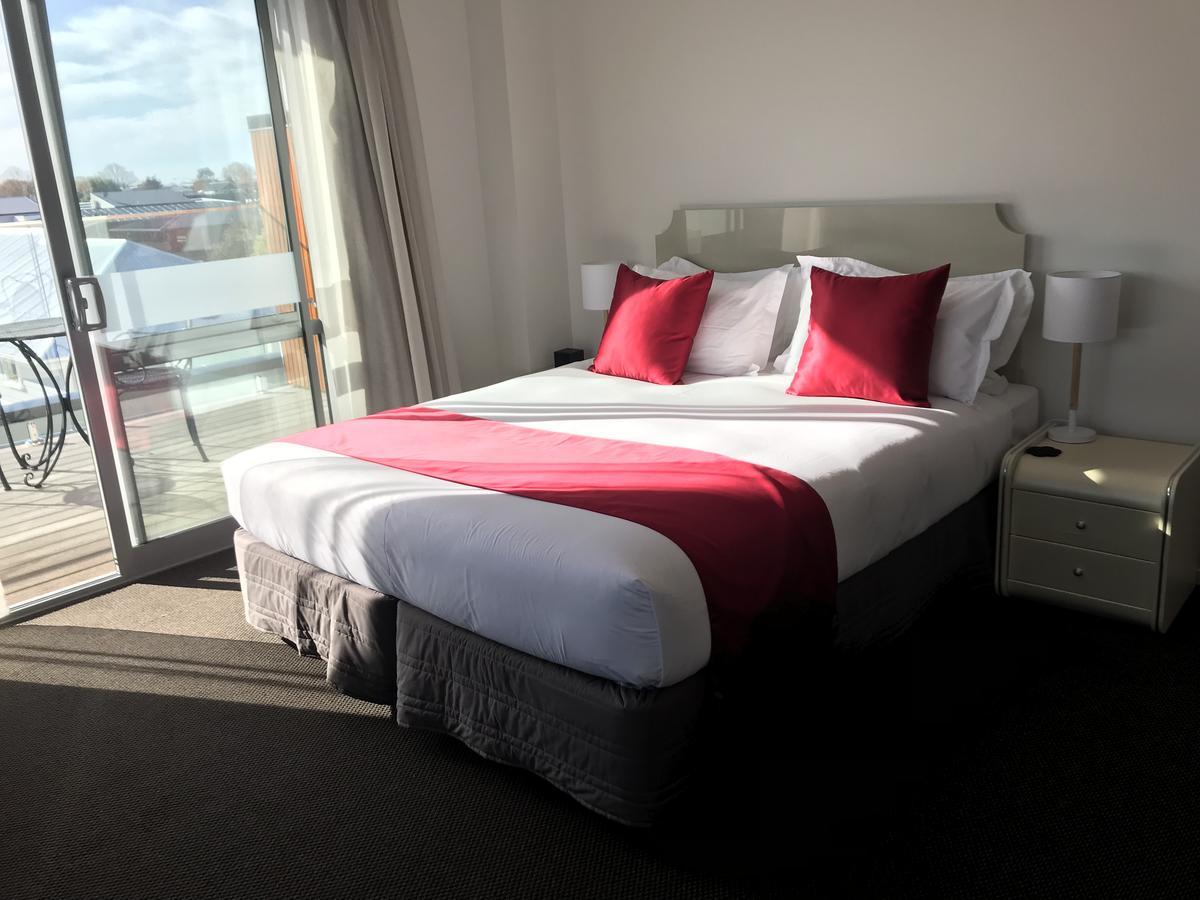 Deluxe King Studio Balcony