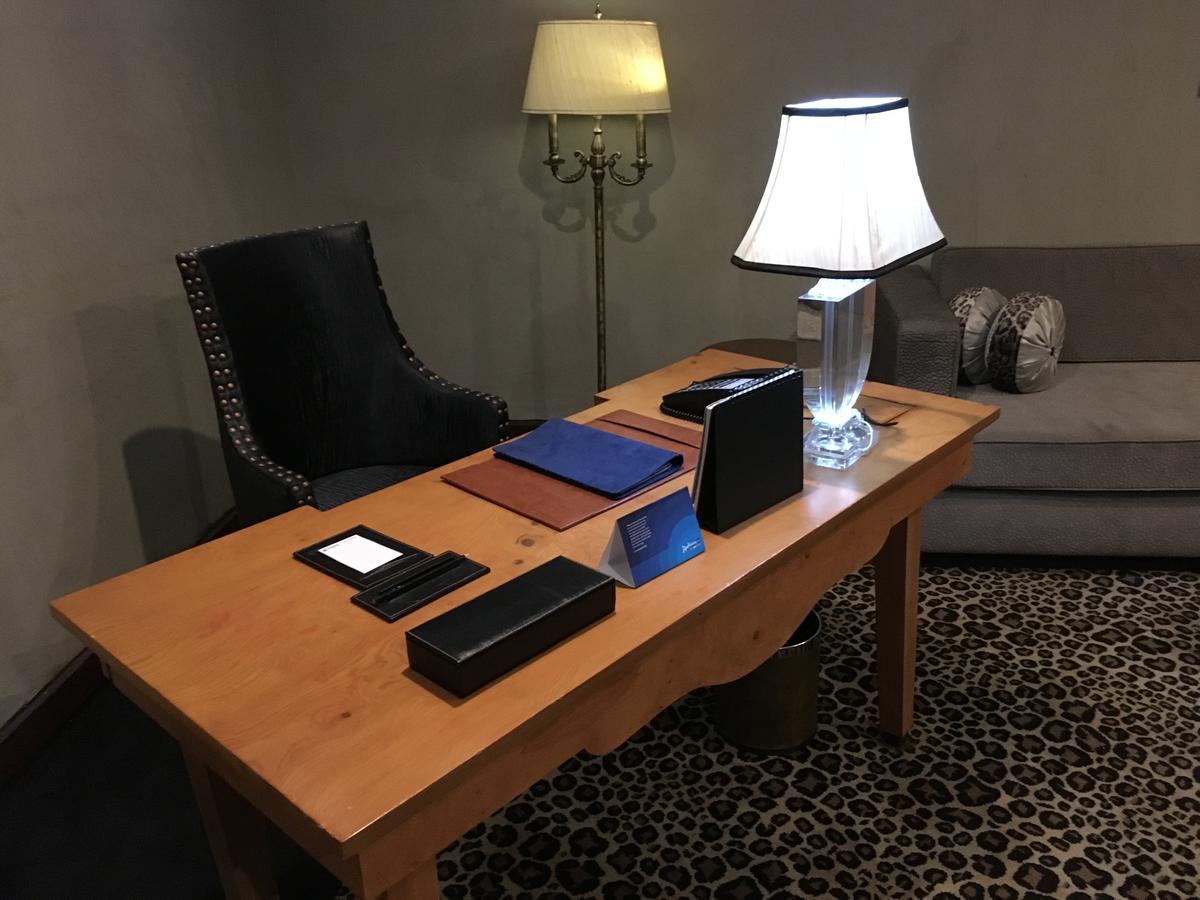 Executive Suite