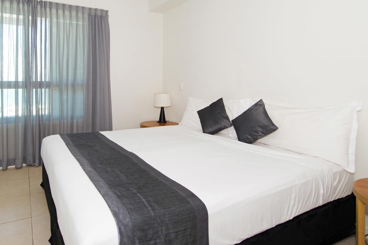 Studio Apartment with City View,698134410:JPEG