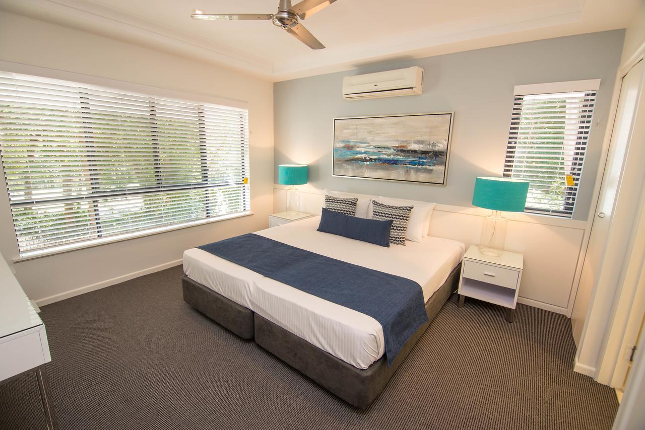 Deluxe One-Bedroom Apartment