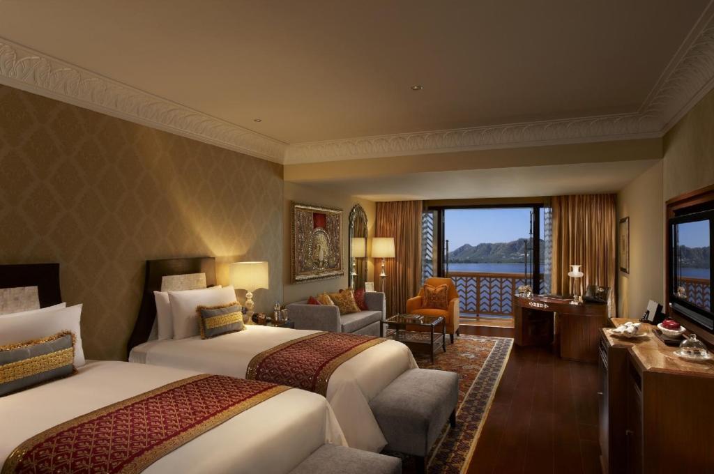 Grand Heritage Lake View with balcony,294581524:JPEG